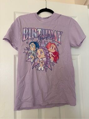 Nwot Netflix Lavender kpop 'Birthday Girl' Graphic Tee